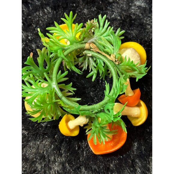 Vintage Mushrooms Deldan Design Italy Plastic Wreath 1960s Centerpiece - Picture 7 of 8